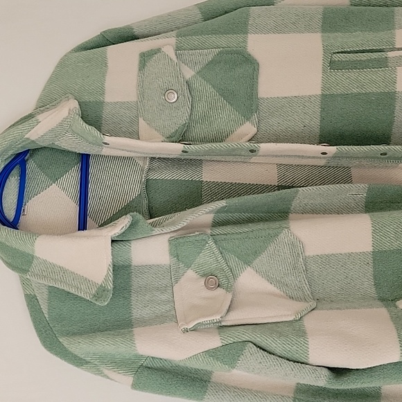 Mint Shacket - Picture 3 of 4